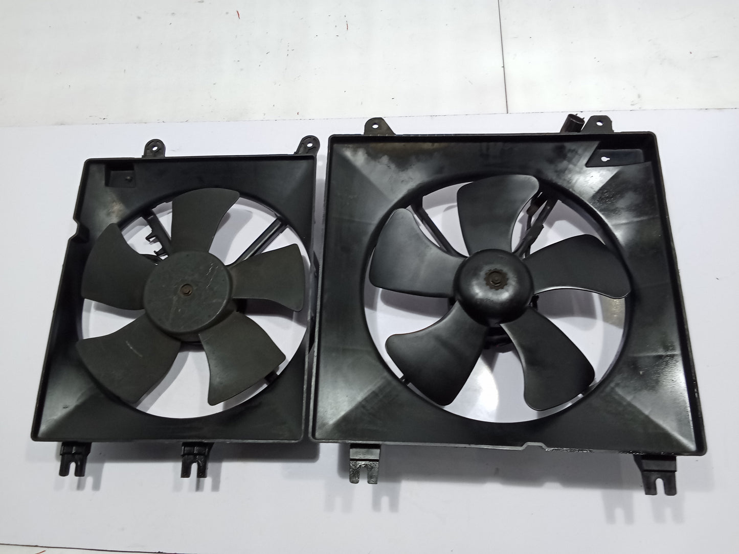 Chevrolet Optra 1.6 2003 Radiator Fan GENUINE ORIGINAL SURPLUS