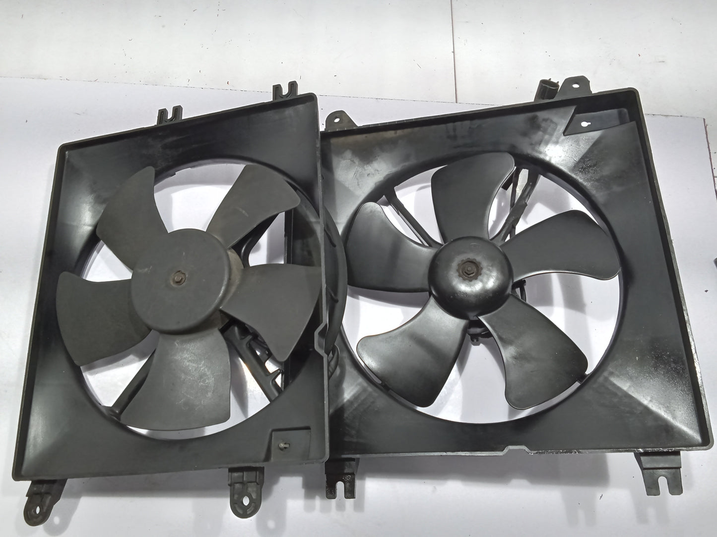 Chevrolet Optra 1.6 2003 Radiator Fan GENUINE ORIGINAL SURPLUS