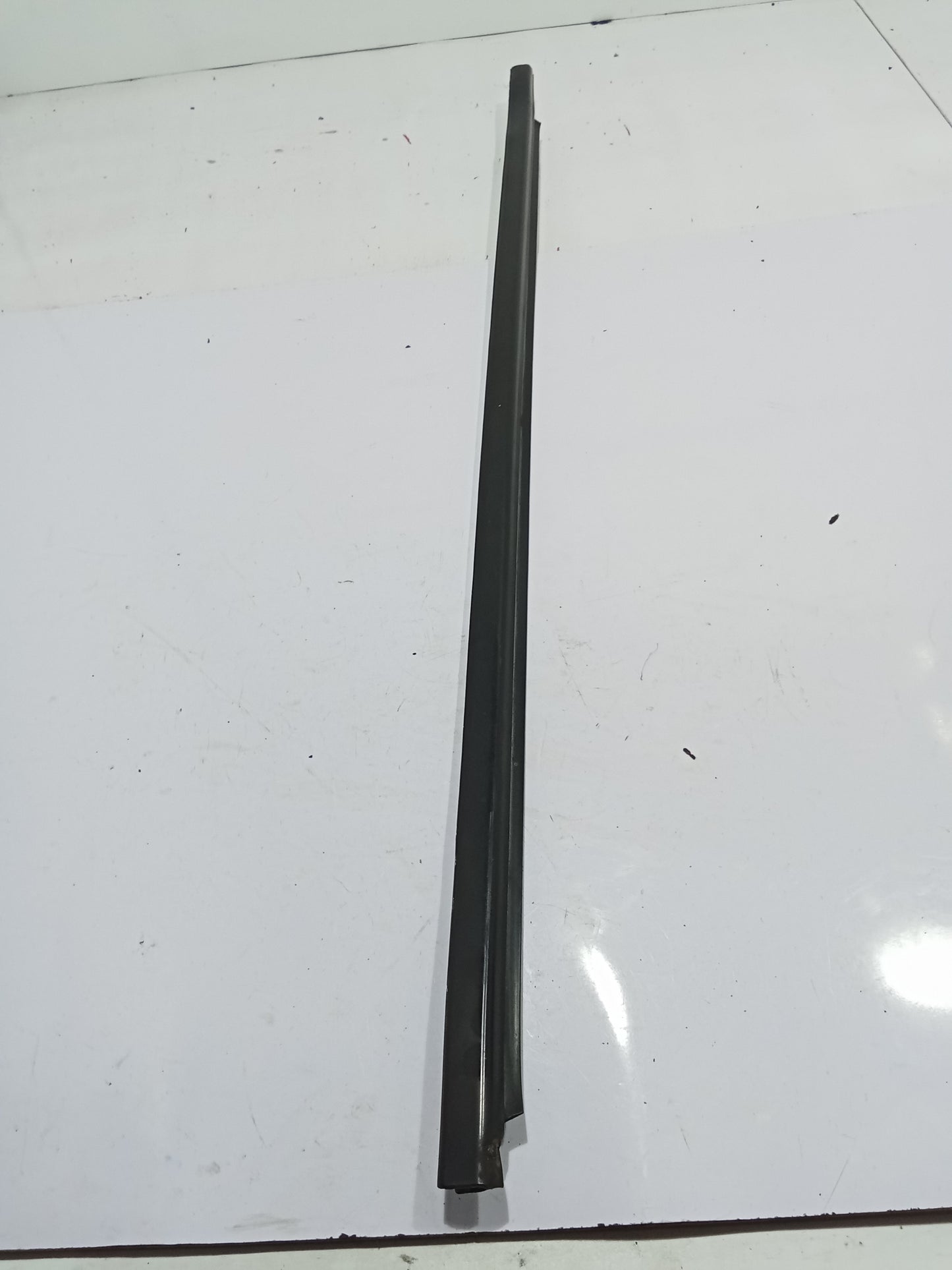 Chevrolet Optra 1.6 2003 Weather Strip GENUINE ORIGINAL SURPLUS
