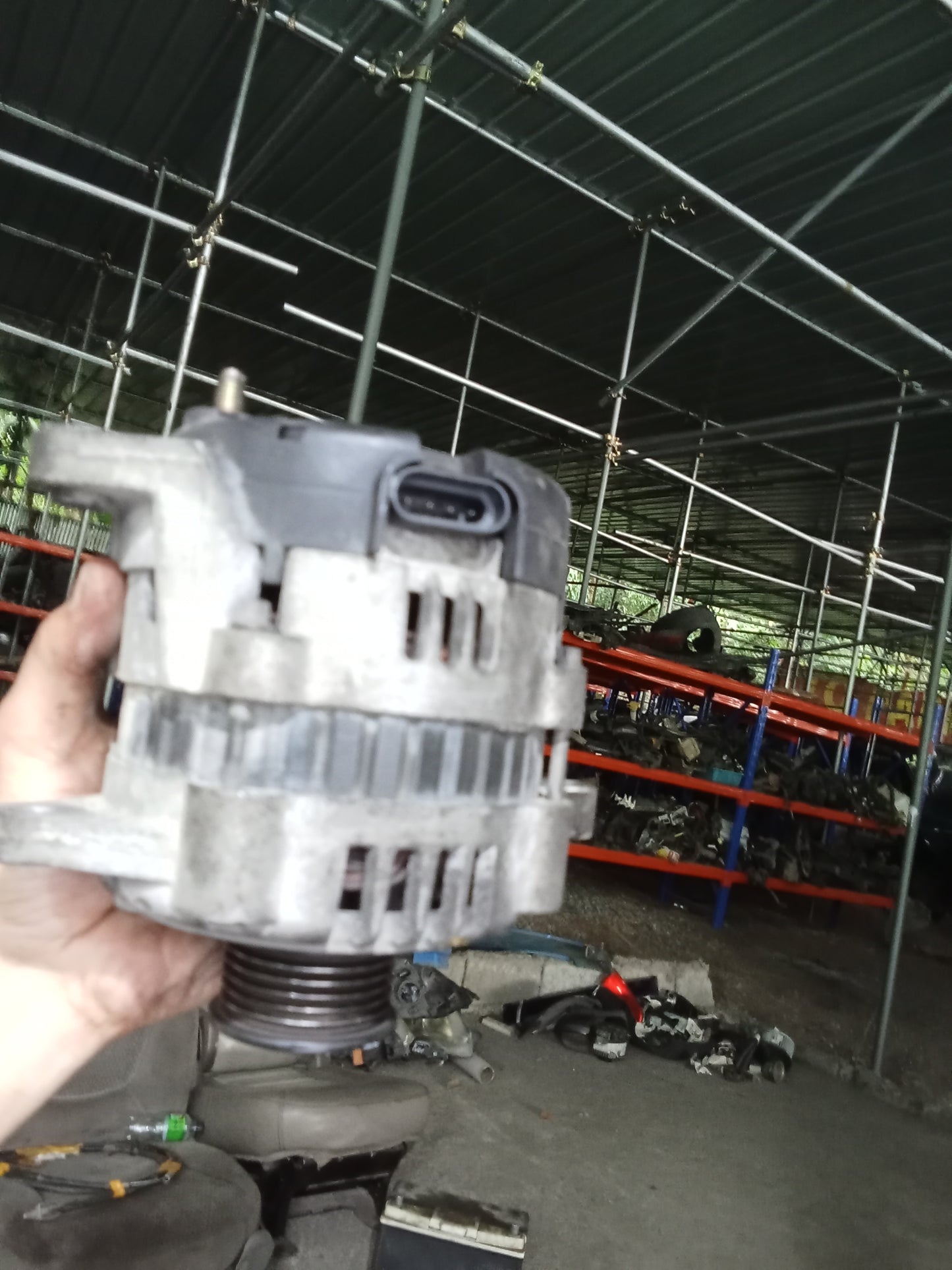 Chevrolet Optra 1.6 2003 Alternator GENUINE ORIGINAL SURPLUS
