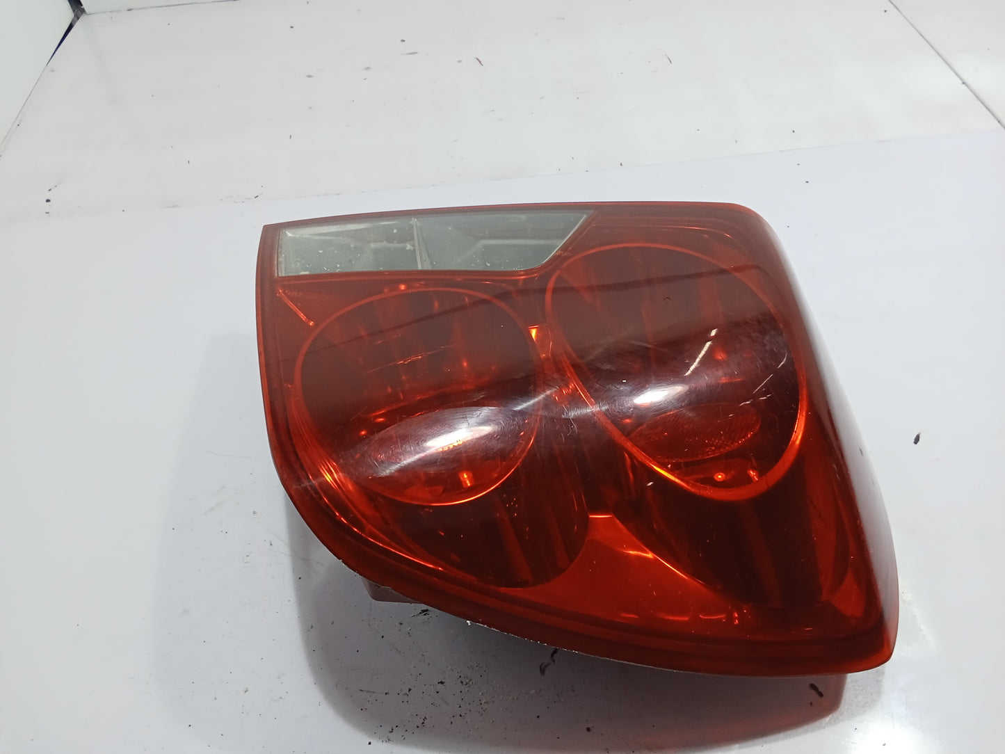 Chevrolet Optra 1.6 2003 Passenger Side Tail Light GENUINE ORIGINAL SURPLUS