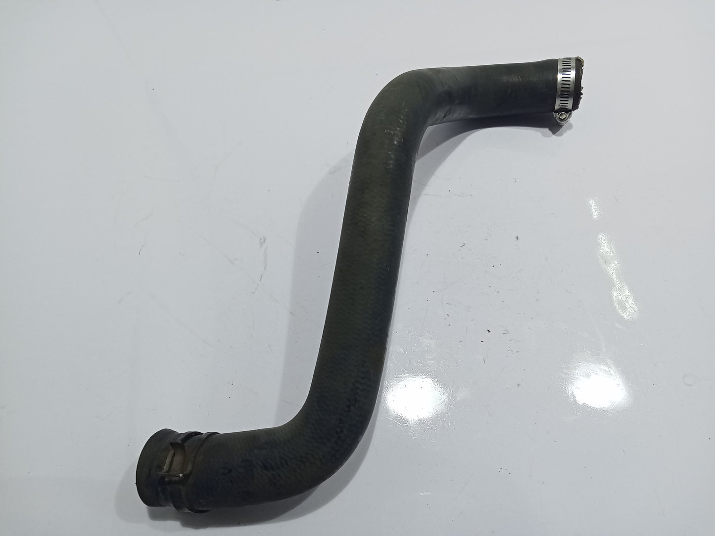 Ford Escape 2.0 Lower Radiator Hose GENUINE ORIGINAL SURPLUS