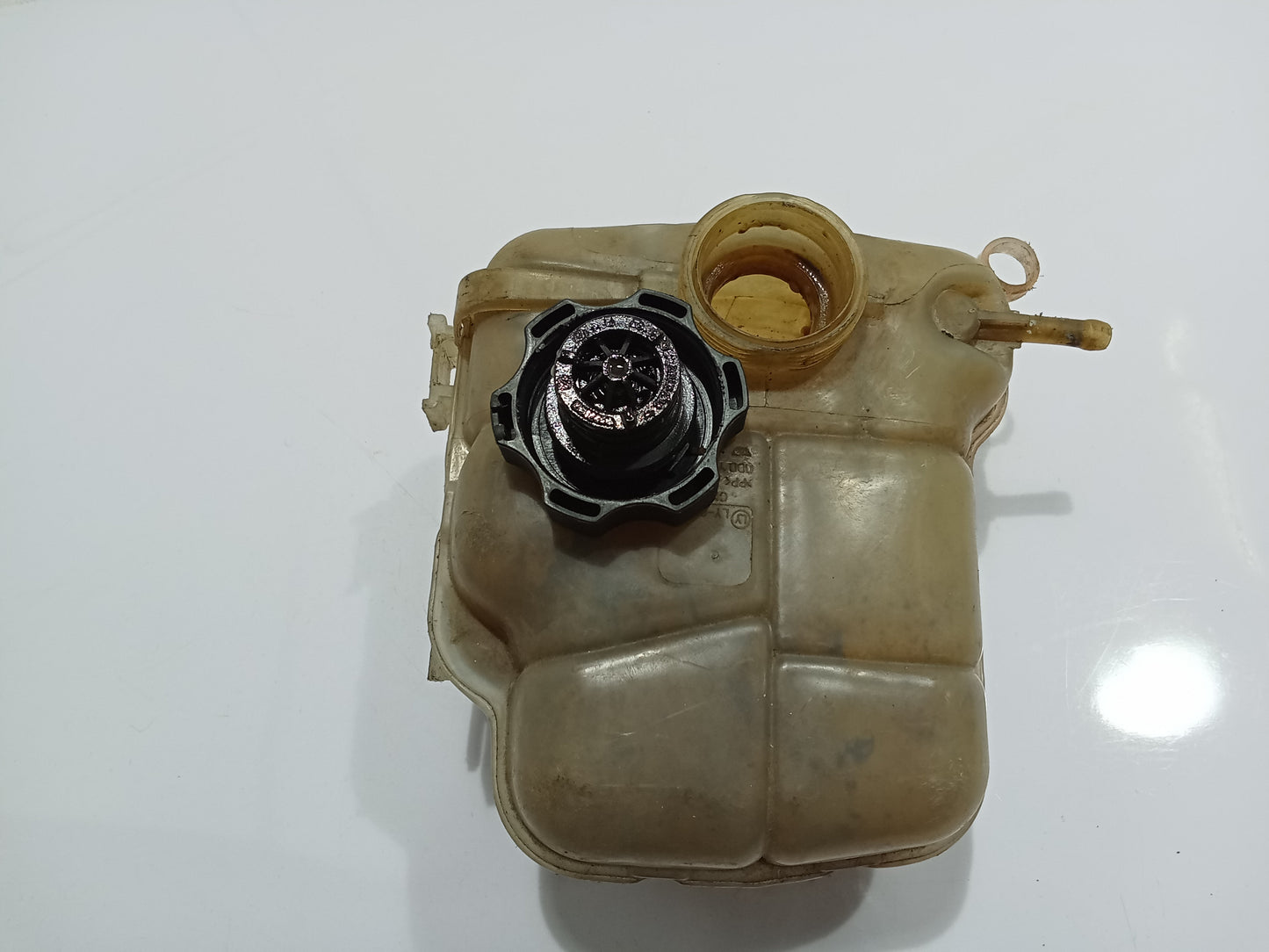 Chevrolet Cruze 1.8 LS Coolant Tank GENUINE ORIGINAL SURPLUS