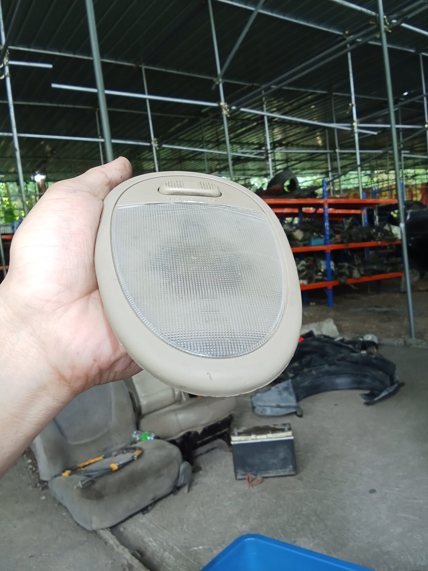Chevrolet Optra 1.6 Dome Light GENUINE ORIGINAL SURPLUS
