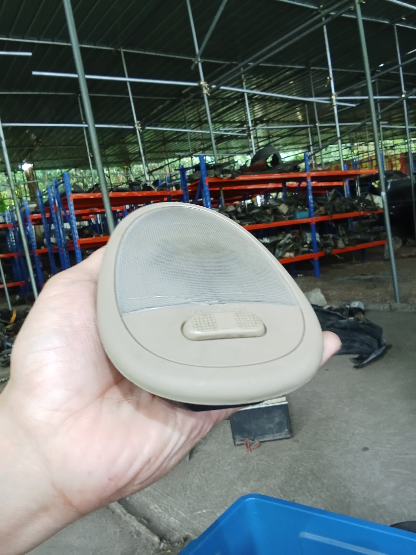 Chevrolet Optra 1.6 Dome Light GENUINE ORIGINAL SURPLUS