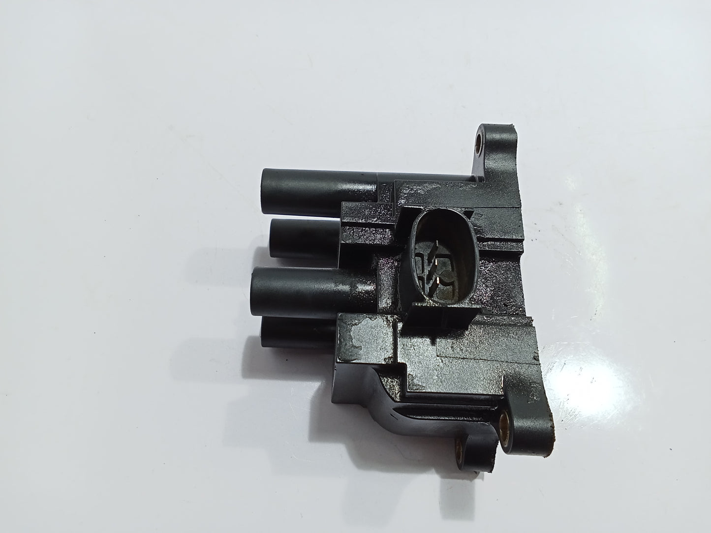 Ford Escape 2.0 Coil Pack GENUINE ORIGINAL SURPLUS