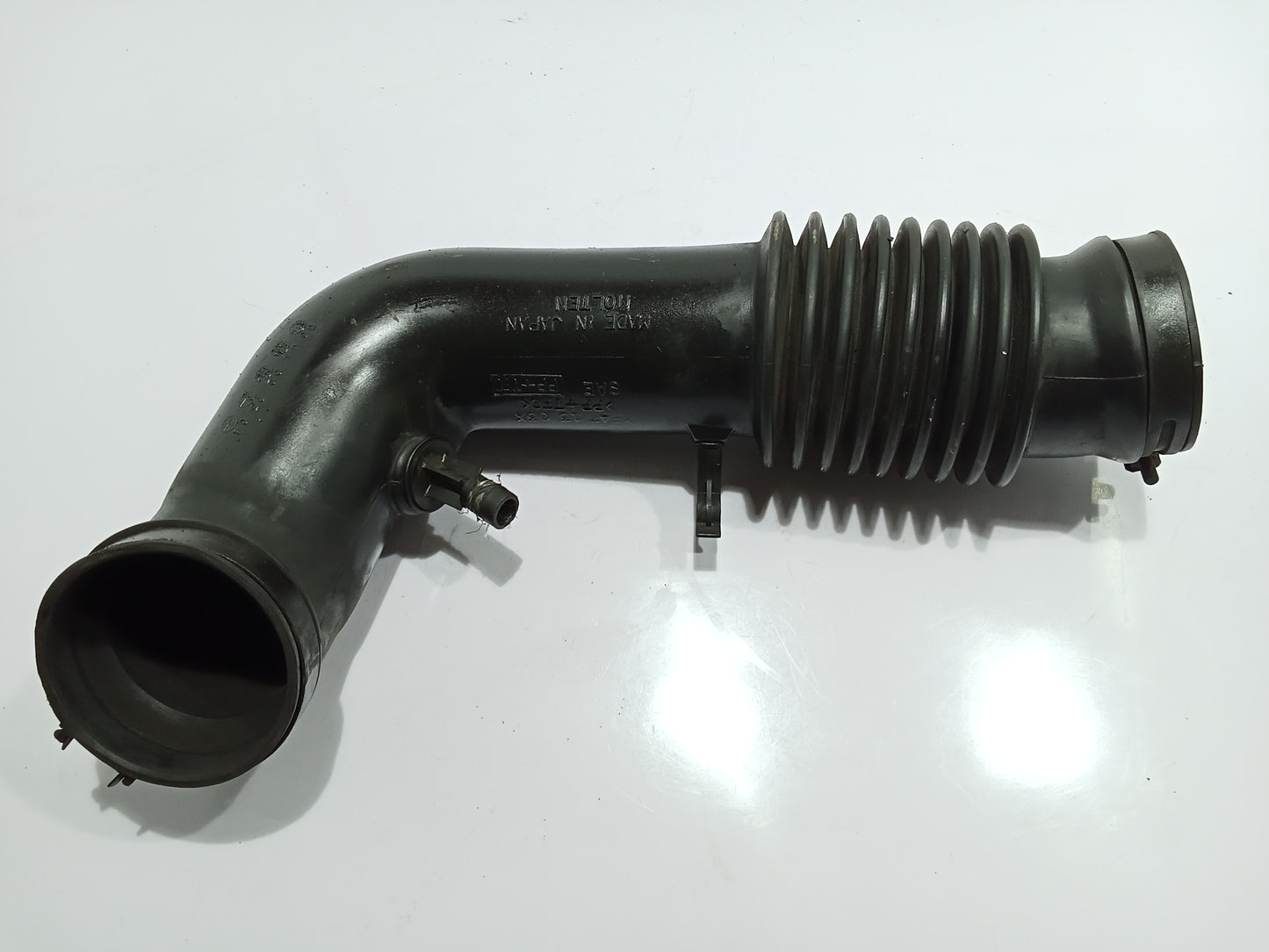 Ford Escape 2.0 Air Intake Hose GENUINE ORIGINAL SURPLUS