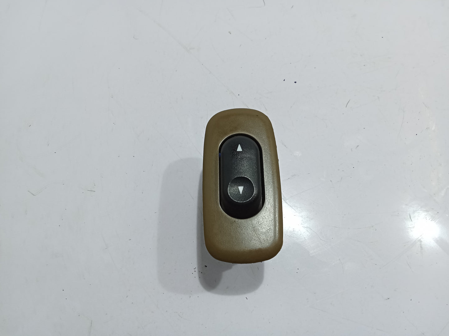 Ford Escape 2.0 Window Switch