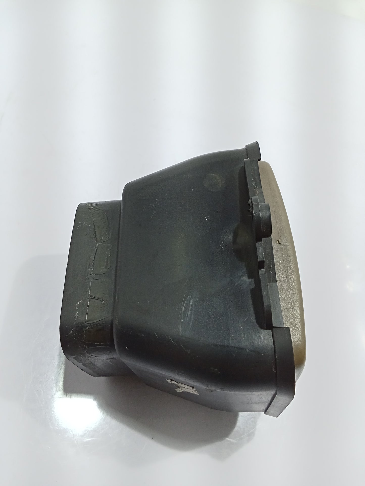 Ford Escape 2.0 Aircon Louver GENUINE ORIGINAL SURPLUS