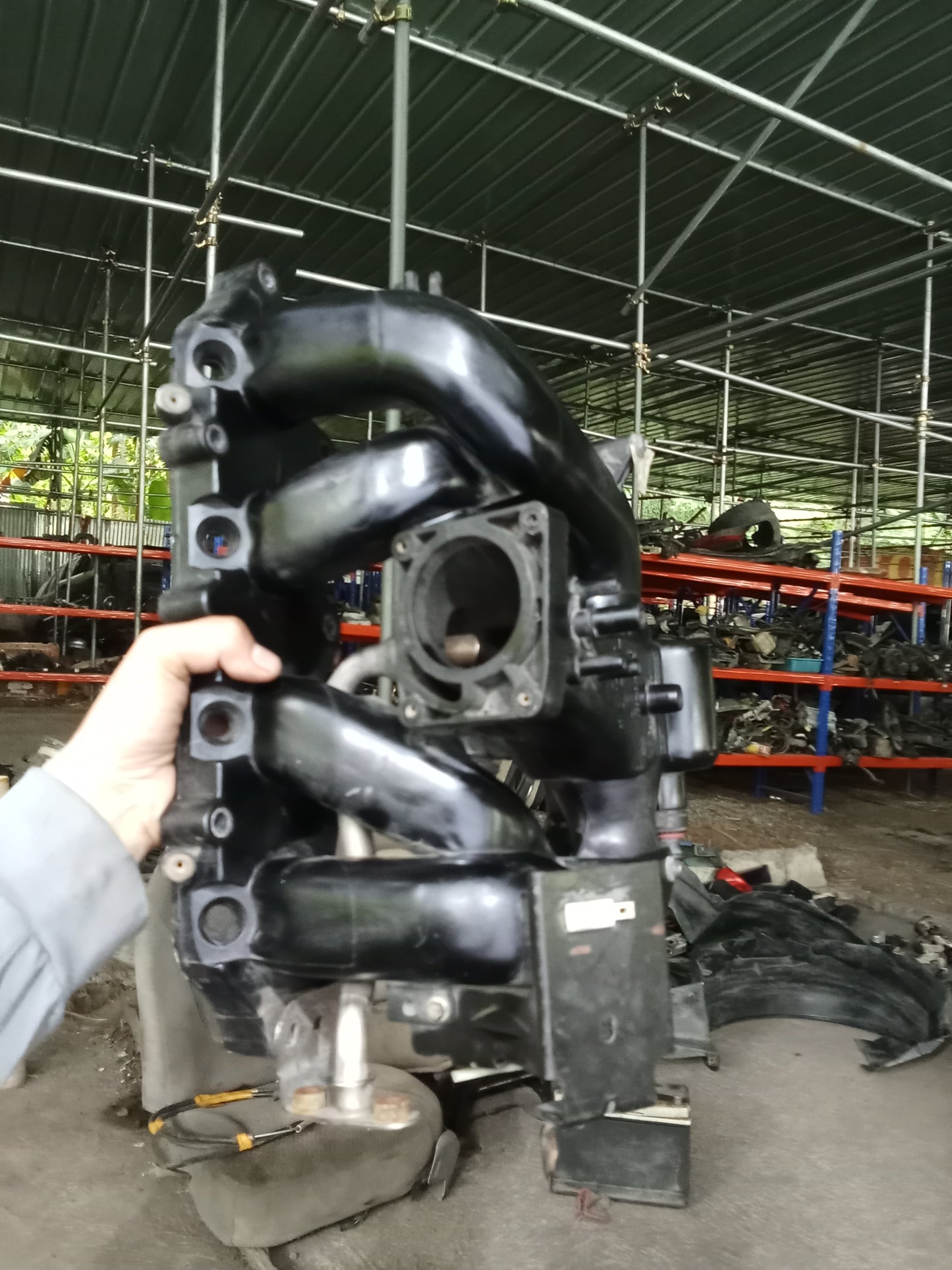 Ford Escape 2.0 Intake Manifold GENUINE ORIGINAL SURPLUS