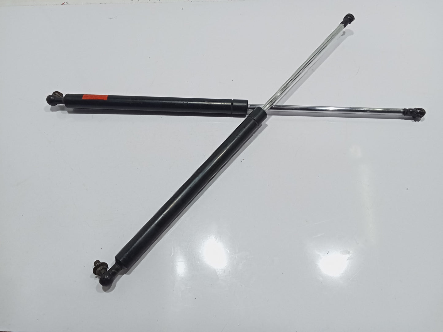 Ford Escape 2.0 2pcs Tail Gate Hydraulic Strut GENUINE ORIGINAL SURPLUS