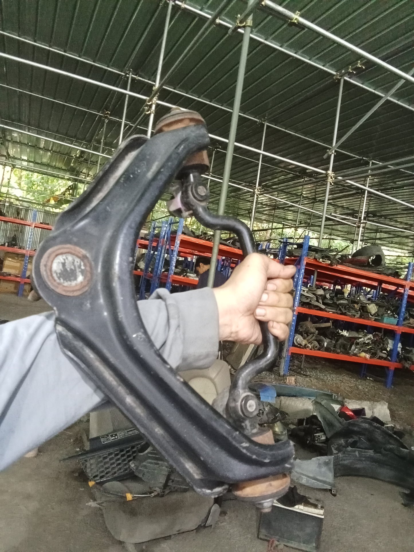 Ford Explorer 2005 Eddie Bauer Front Passenger Side Lower Arm GENUINE ORIGINAL SURPLUS