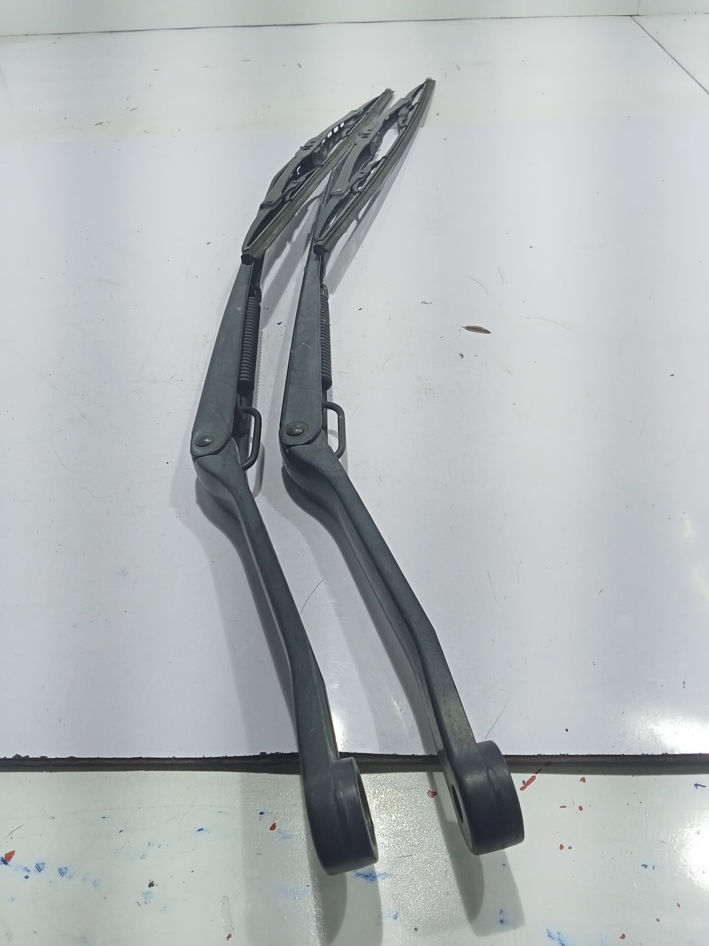 Ford Escape 2.0 Wiper Arm Left & Right GENUINE ORIGINAL SURPLUS