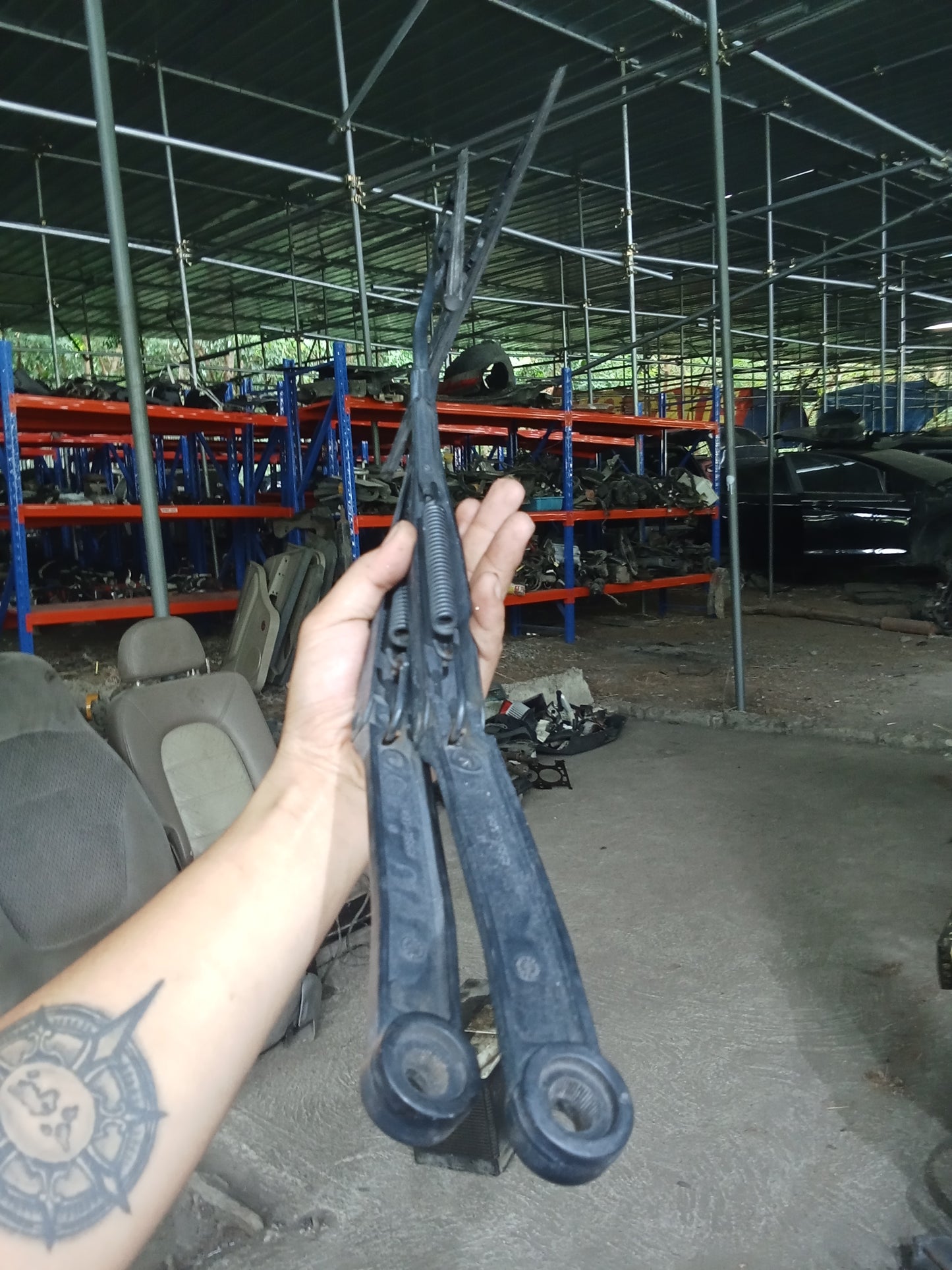 Ford Escape 2.0 Wiper Arm Left & Right GENUINE ORIGINAL SURPLUS