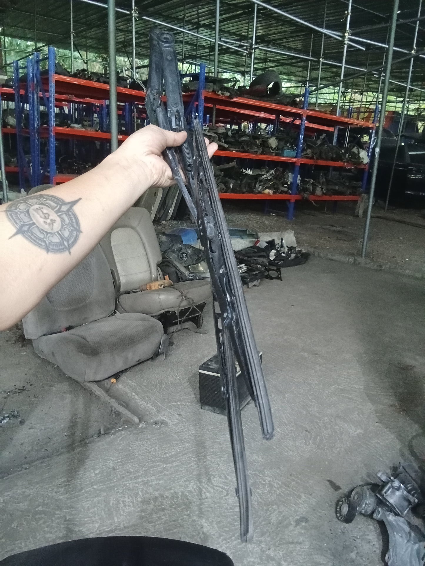 Ford Escape 2.0 Wiper Arm Left & Right GENUINE ORIGINAL SURPLUS