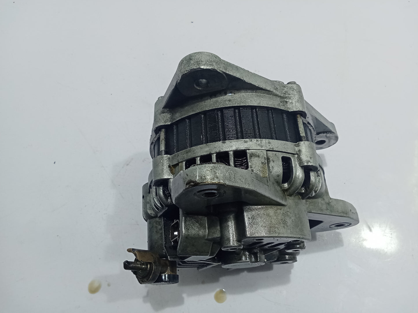 Ford Escape 2.0 Alternator GENUINE ORIGINAL SURPLUS