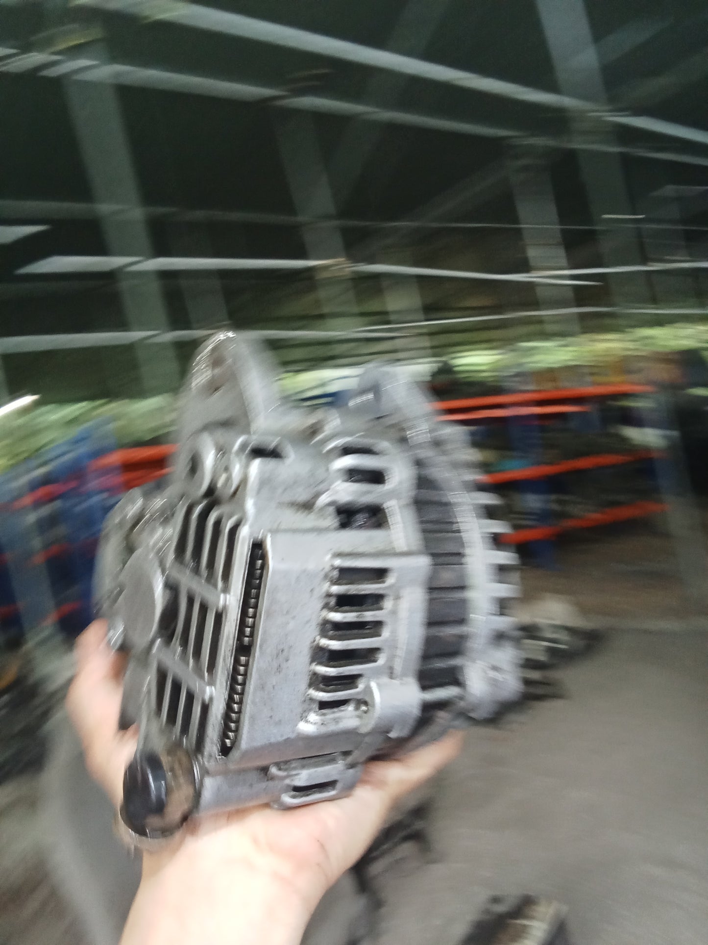 Ford Escape 2.0 Alternator GENUINE ORIGINAL SURPLUS