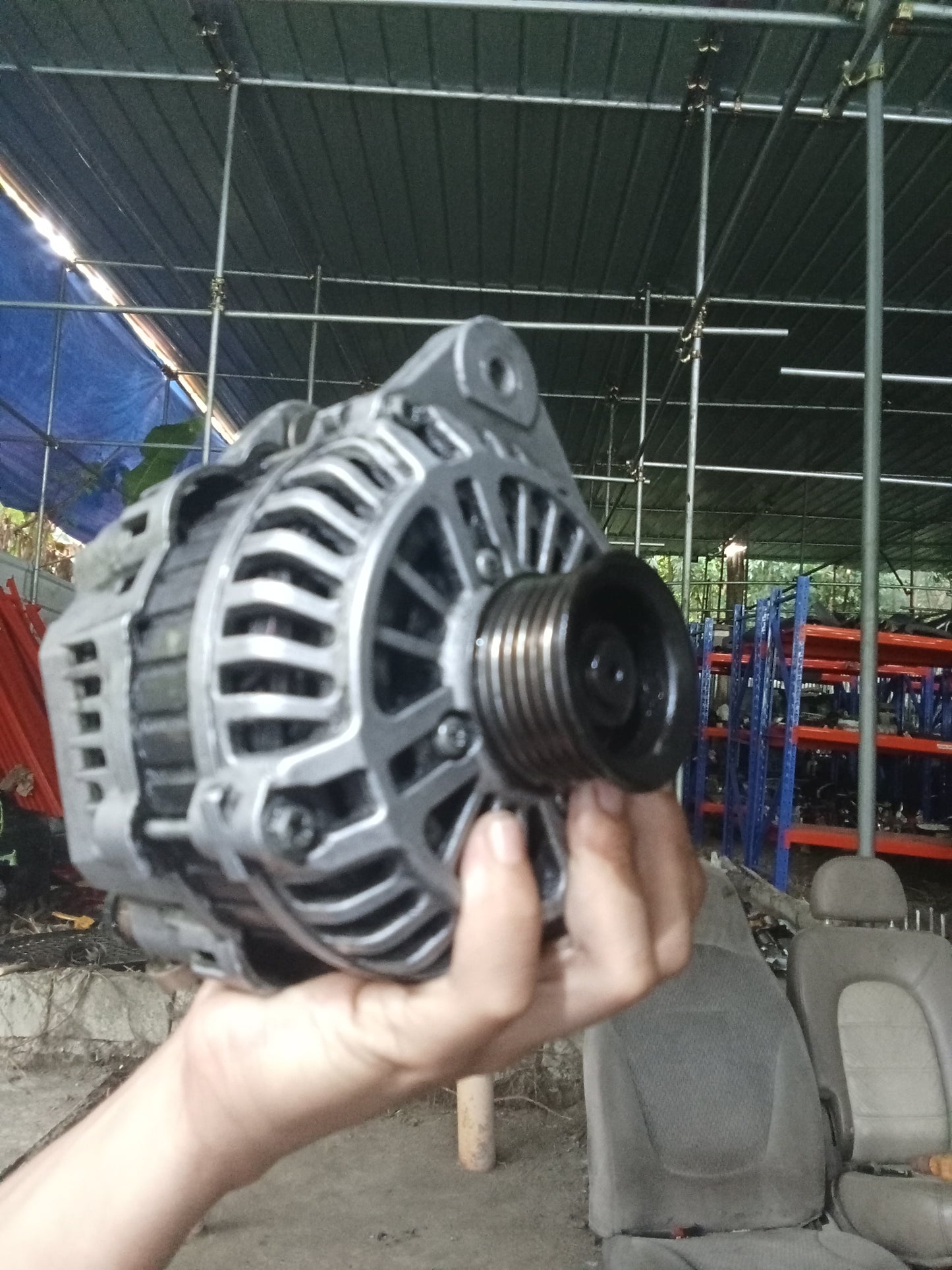 Ford Escape 2.0 Alternator GENUINE ORIGINAL SURPLUS