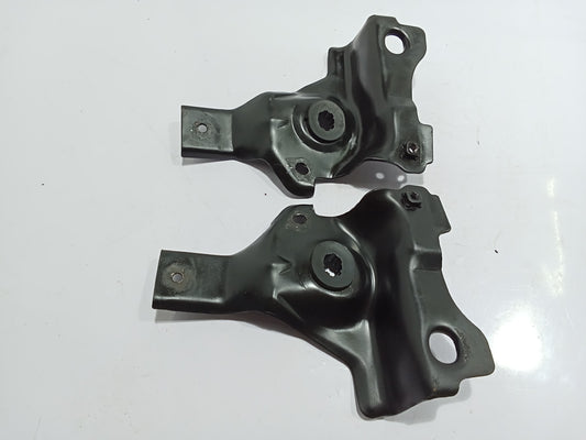 Ford Escape 2.0 Radiator Bracket L&R GENUINE ORIGINAL SURPLUS