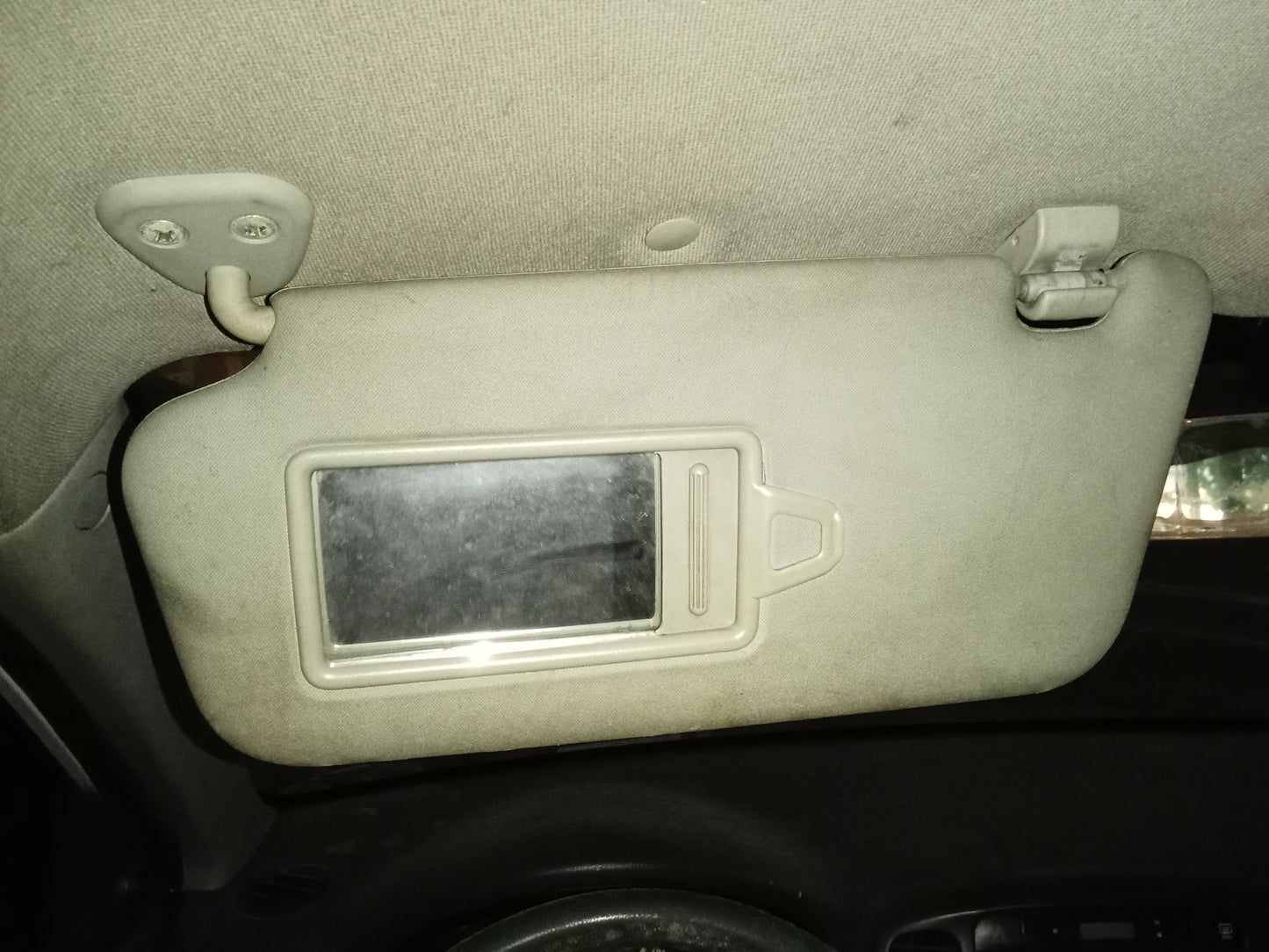 Accent Diesel 2010 Sun Visor Driver Side