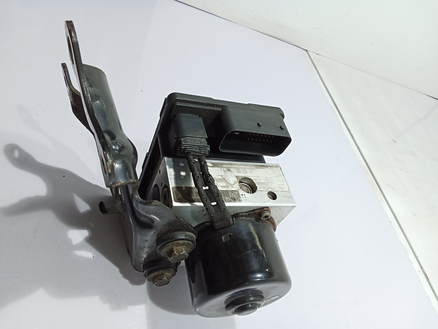 Ford Escape 3.0 YL8T-2C219-AB EC02-67650 M4L3K2936R Anti Lock Control System (ABS) Module GENUINE ORIGINAL SURPLUS