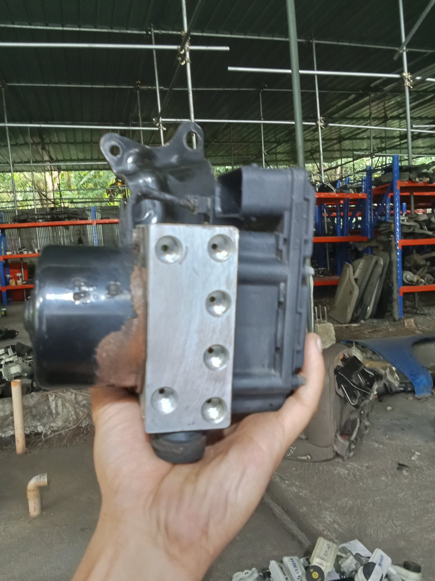 Ford Escape 3.0 YL8T-2C219-AB EC02-67650 M4L3K2936R Anti Lock Control System (ABS) Module GENUINE ORIGINAL SURPLUS