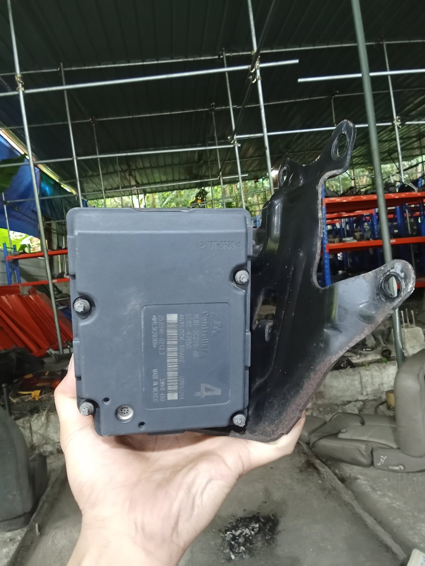 Ford Escape 3.0 YL8T-2C219-AB EC02-67650 M4L3K2936R Anti Lock Control System (ABS) Module GENUINE ORIGINAL SURPLUS