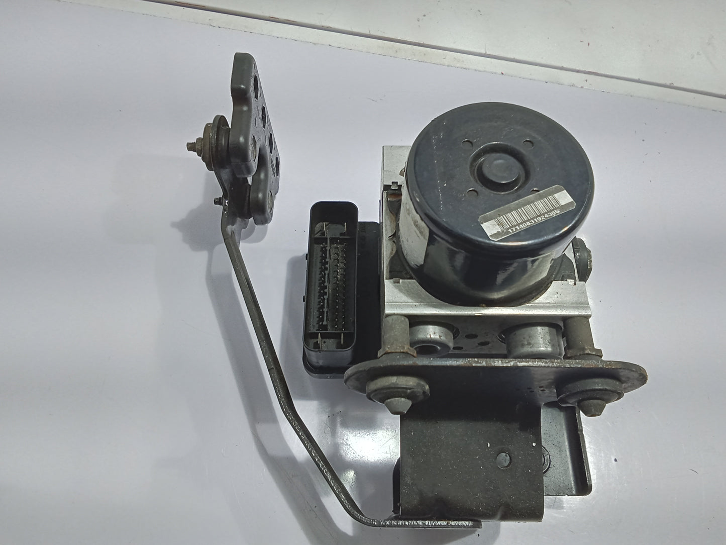 Ford Explorer 2008 Eddie Bauer Anti Lock Control System (ABS) Module GENUINE ORIGINAL SURPLUS