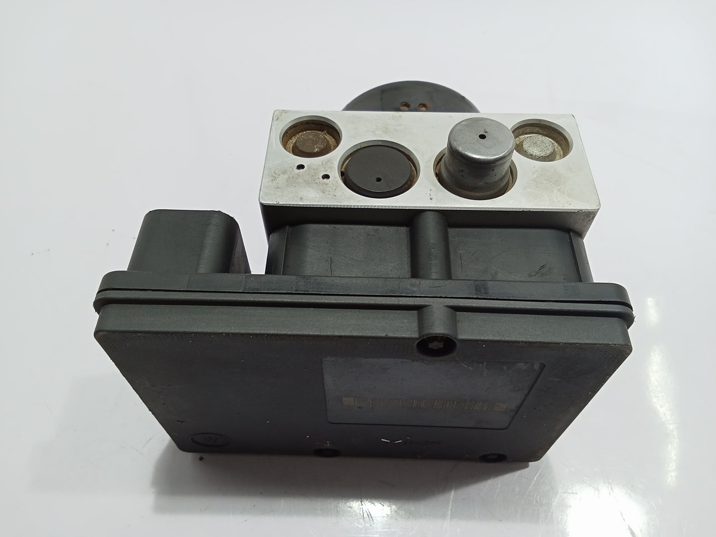 Nissan Navara 47660 EB700 D Anti Lock Control System (ABS) Module GENUINE ORIGINAL SURPLUS