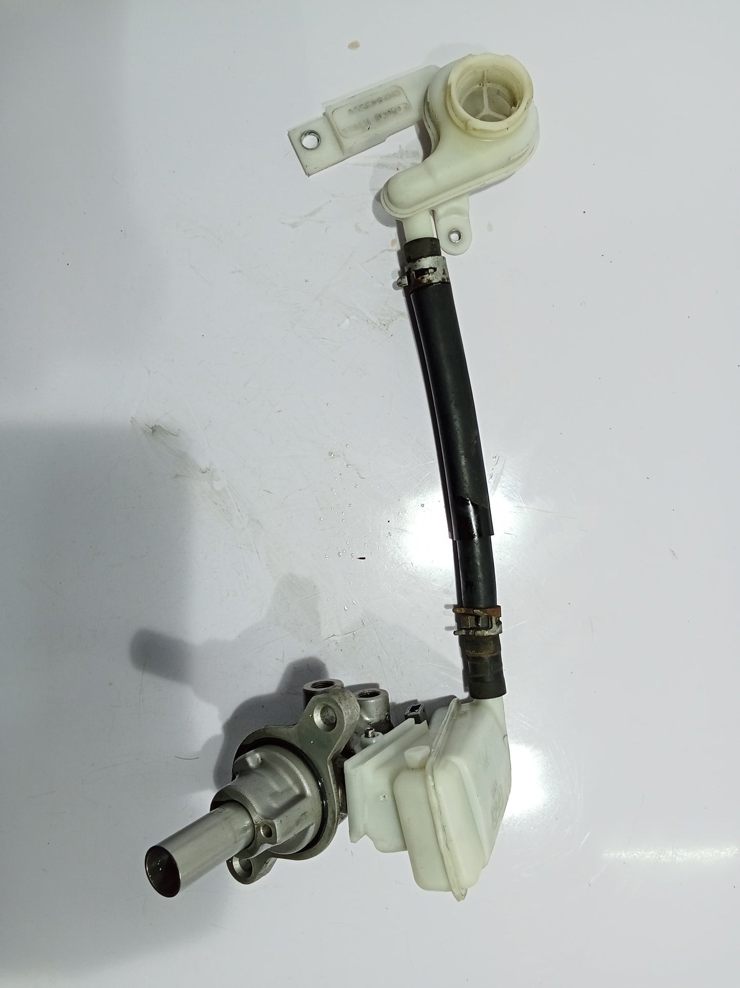 Ford Fiesta 1.5 2015 (Red) Brake Master (No Cap) GENUINE ORIGINAL SURPLUS