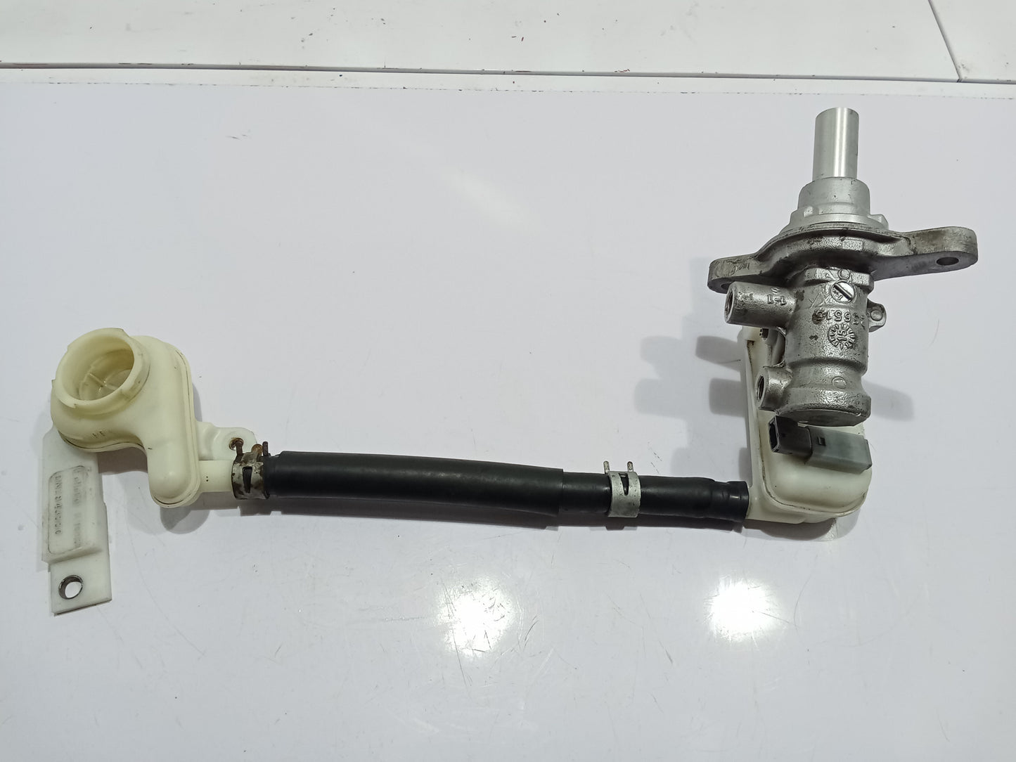 Ford Fiesta 1.5 2015 Brake Master (No Cap) GENUINE ORIGINAL SURPLUS