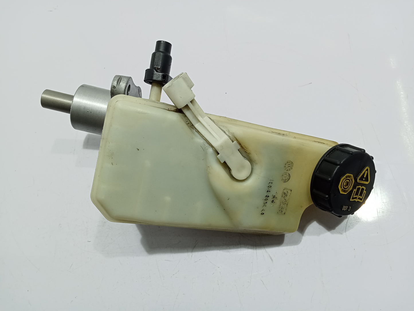 Ford Focus 2.0 2007 Brake Master GENUINE ORIGINAL SURPLUS