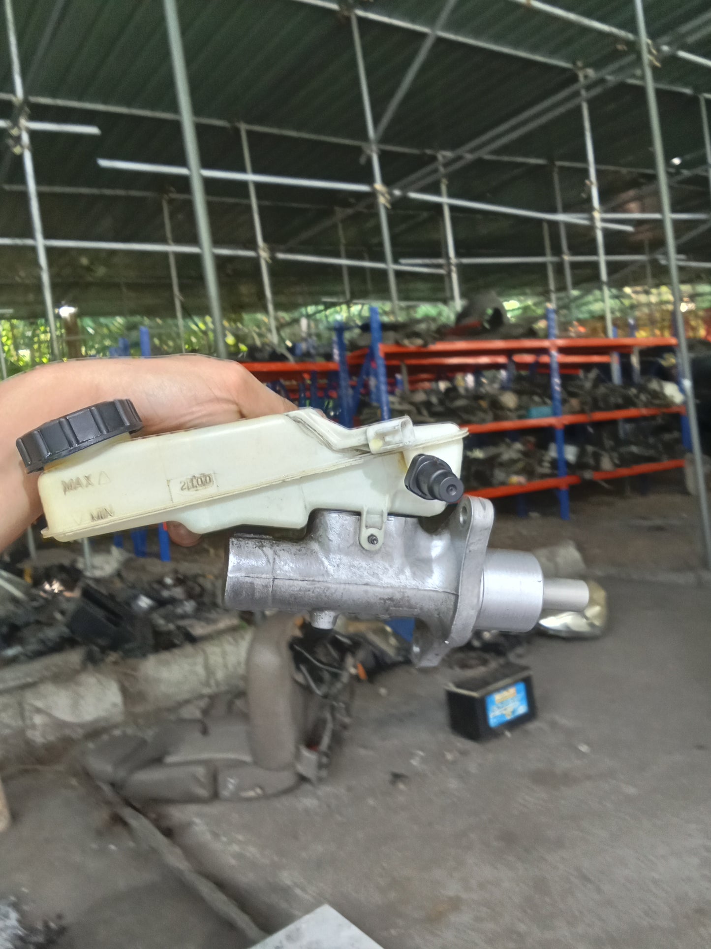 Ford Focus 2.0 2007 Brake Master GENUINE ORIGINAL SURPLUS