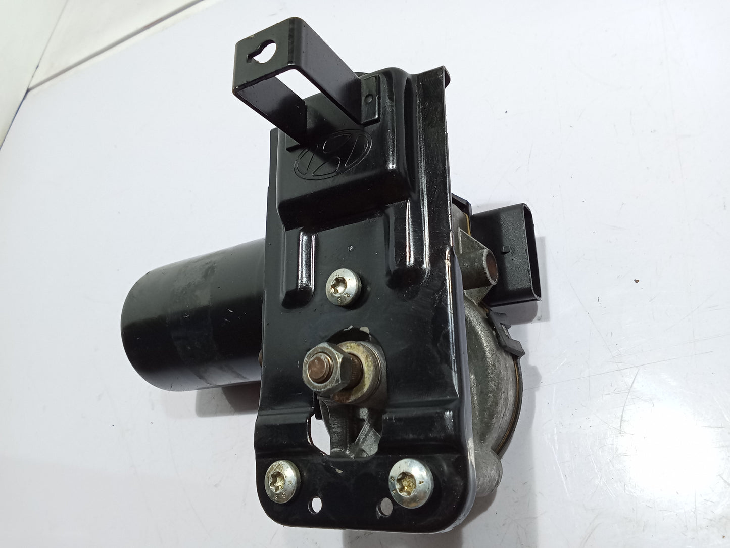 Hyundai Tucson 2004 Gas Wiper Motor GENUINE ORIGINAL SURPLUS