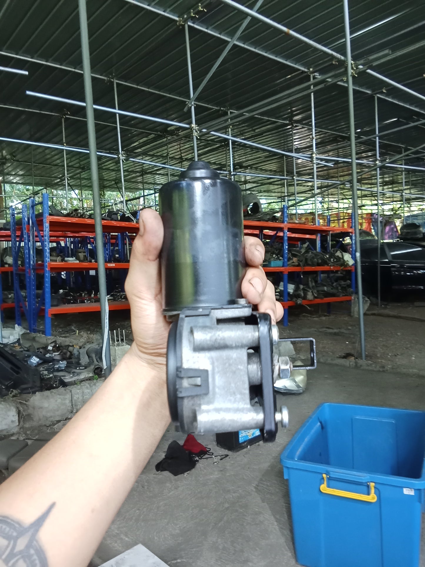 Hyundai Tucson 2004 Gas Wiper Motor GENUINE ORIGINAL SURPLUS