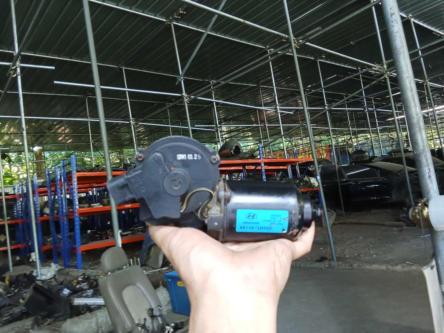 Hyundai Accent 2015 Wiper Motor GENUINE ORIGINAL SURPLUS