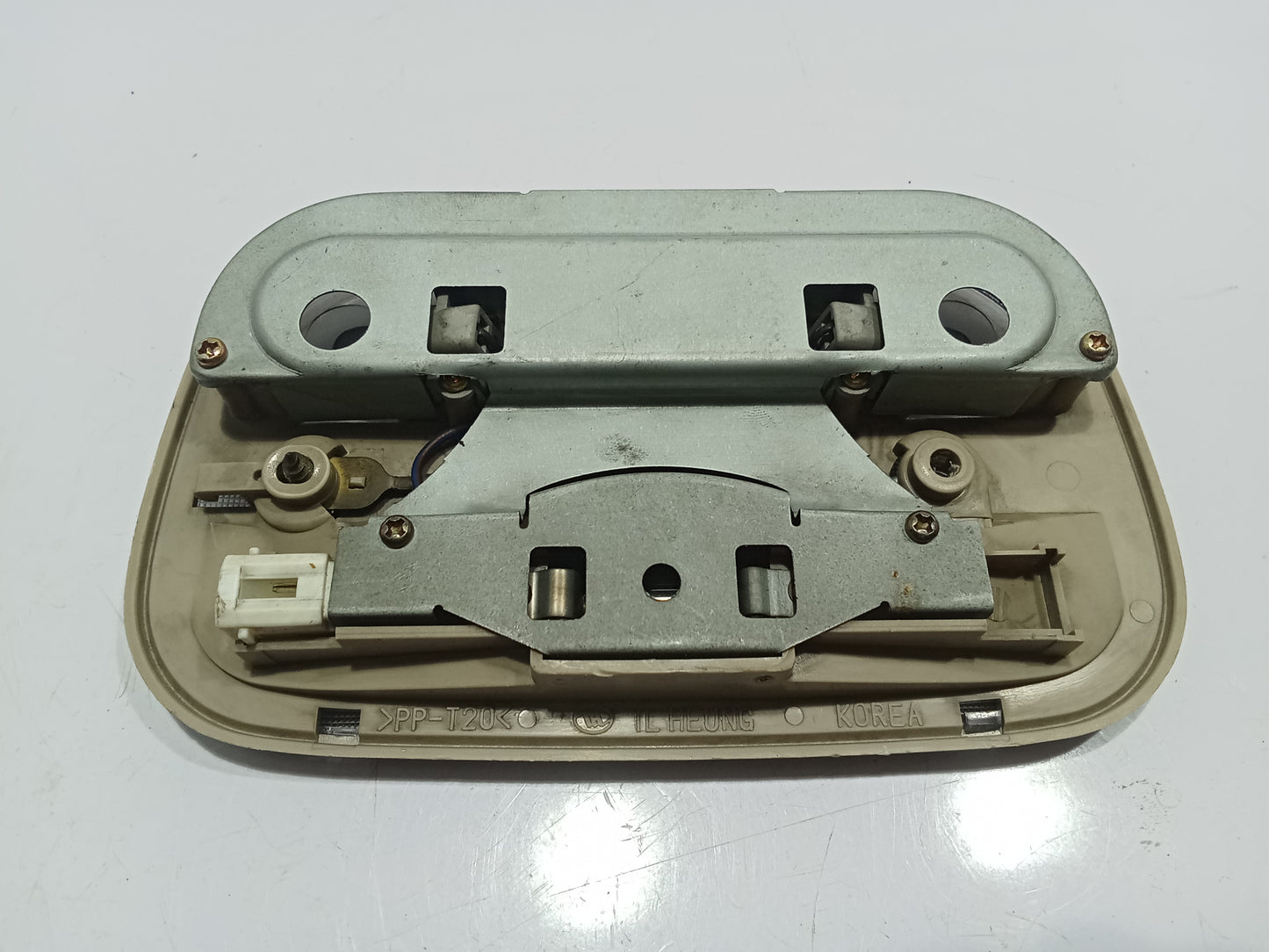Mazda 3 2003 - 2005 Dome Light GENUINE ORIGINAL SURPLUS