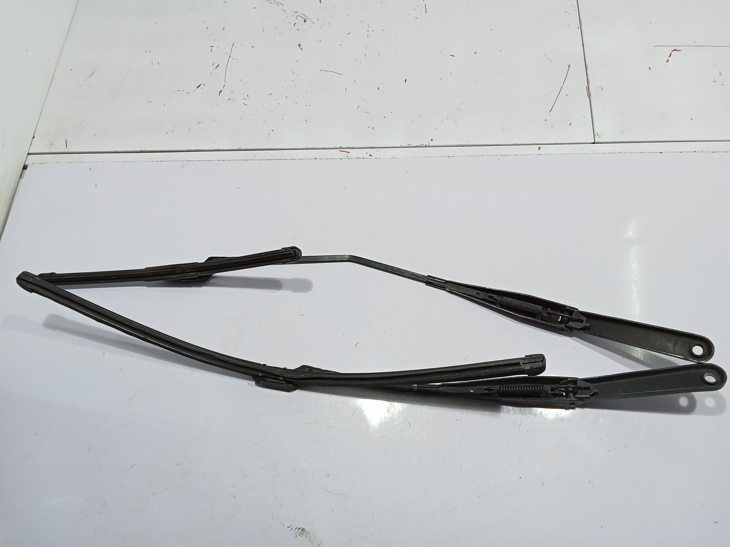 Ford Fiesta 1.5 2015 Wiper Arm L&R GENUINE ORIGINAL SURPLUS