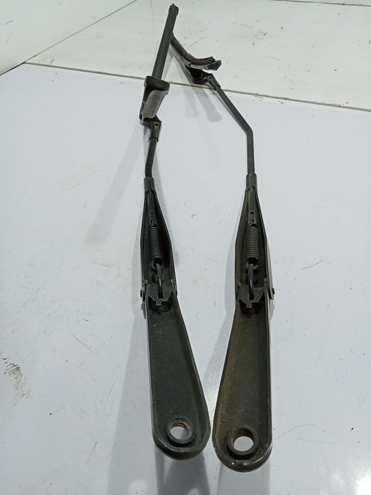 Ford Fiesta 1.5 2015 Wiper Arm L&R GENUINE ORIGINAL SURPLUS