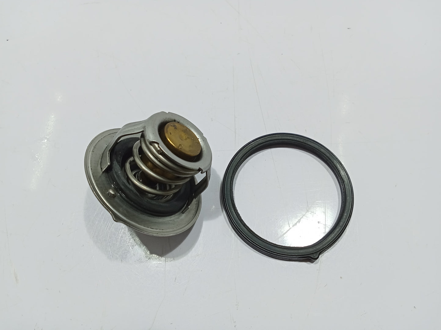Hyundai Accent 2017 Gas Thermostat GENUINE ORIGINAL SURPLUS