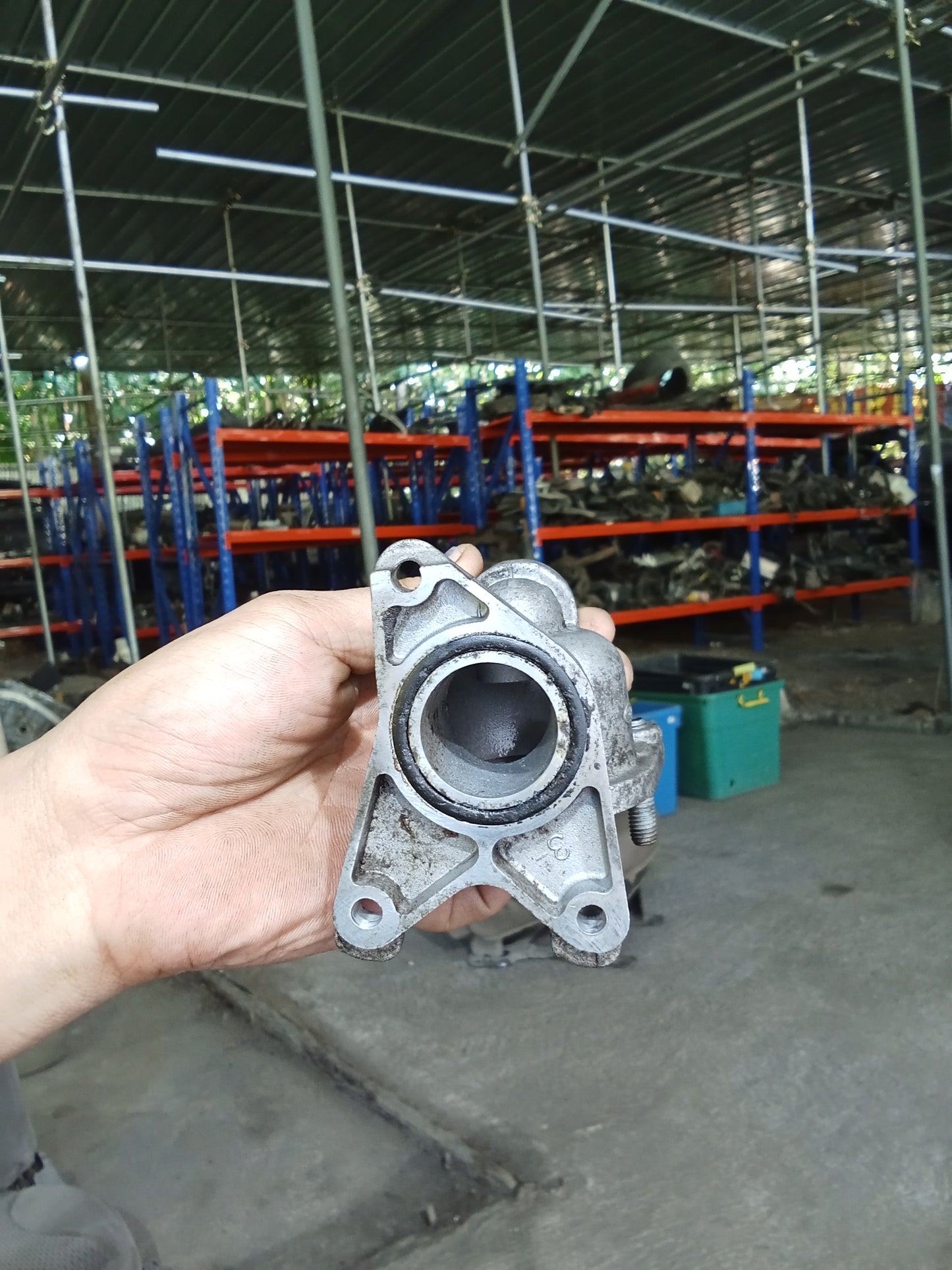 Hyundai Accent 2017 Gas Thermostat Housing GENUINE ORIGINAL SURPLUS