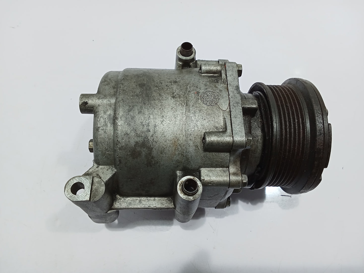 Ford Fiesta 1.4 Compressor GENUINE ORIGINAL SURPLUS