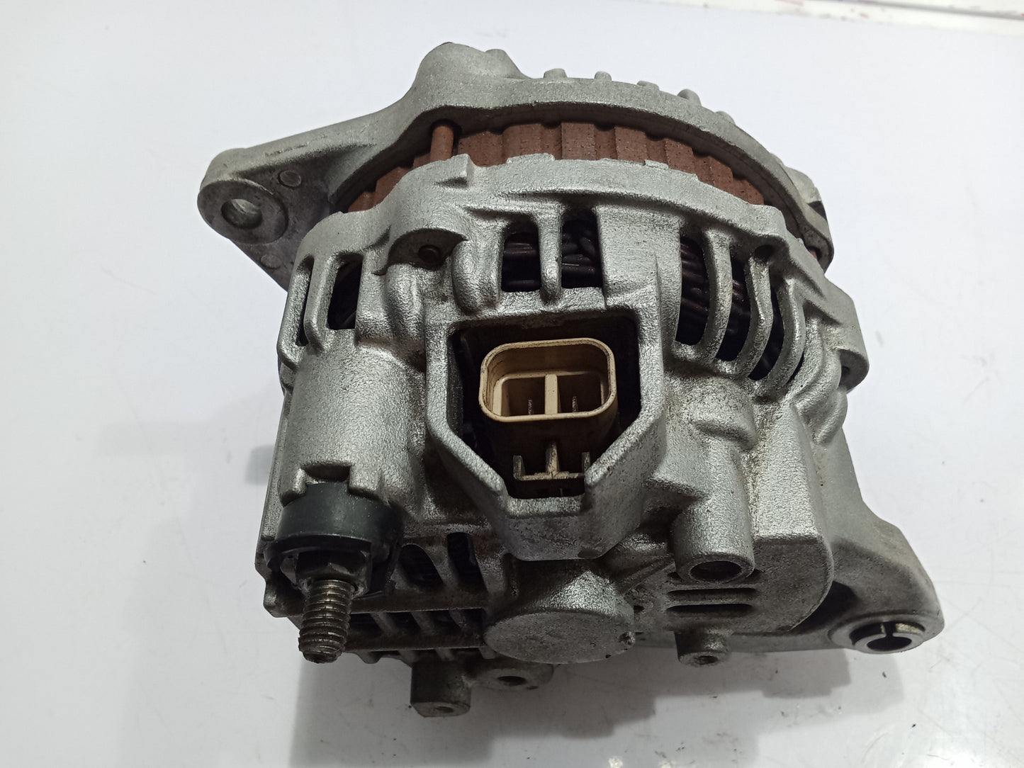 Ford Lynx 2002 Alternator GENUINE ORIGINAL SURPLUS