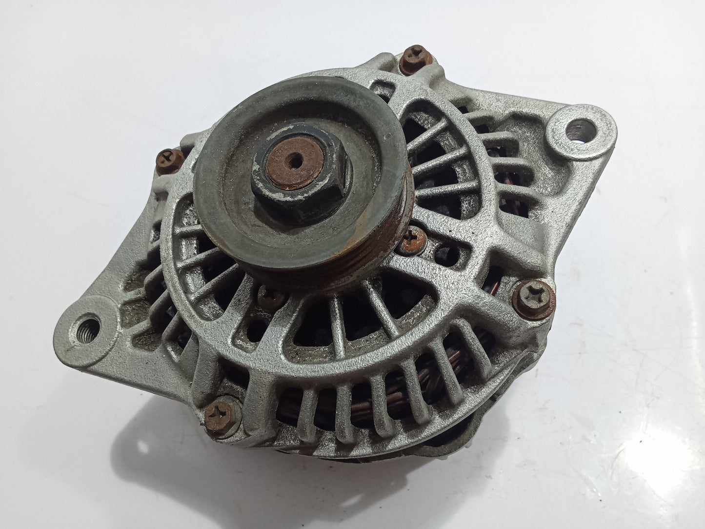 Ford Lynx 2002 Alternator GENUINE ORIGINAL SURPLUS