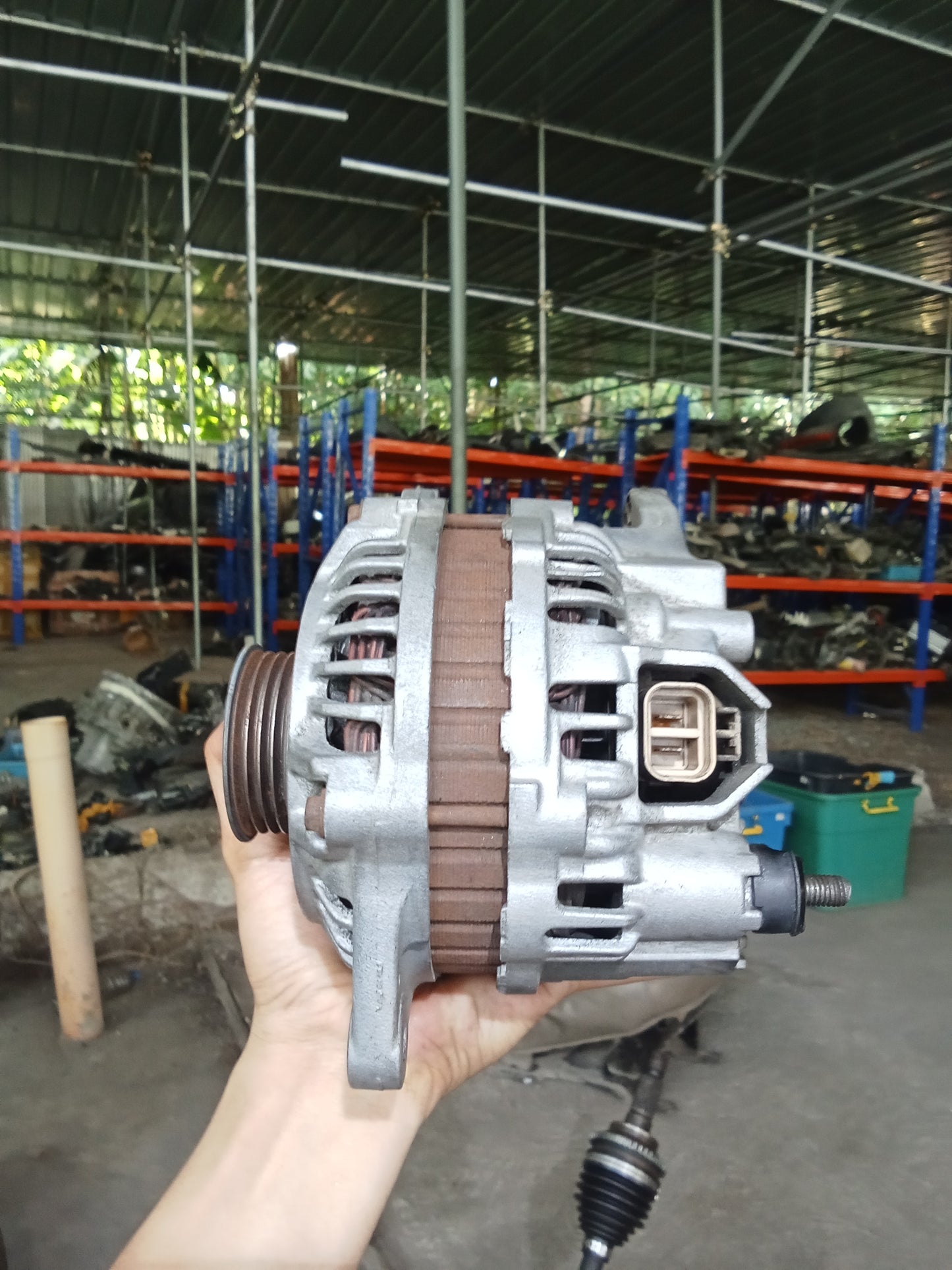 Ford Lynx 2002 Alternator GENUINE ORIGINAL SURPLUS