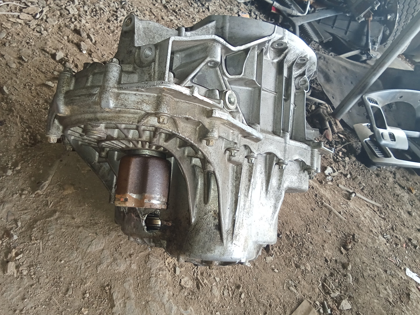 Ford Focus Red Modelo Transmission GENUINE ORIGINAL SURPLUS