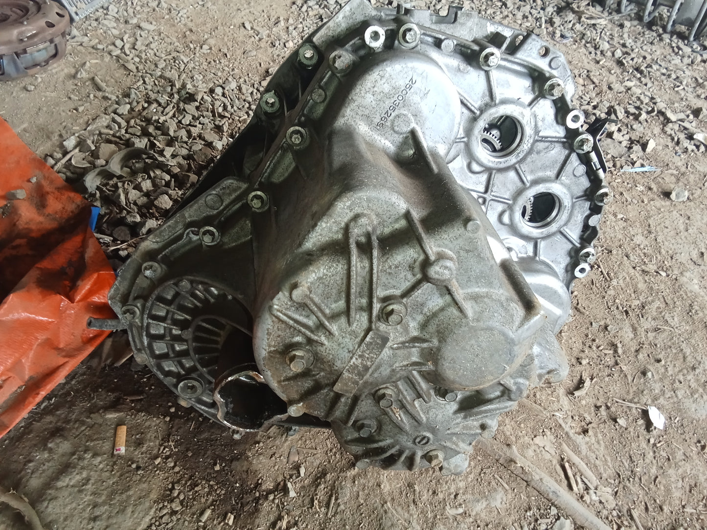 Ford Focus Red Modelo Transmission GENUINE ORIGINAL SURPLUS