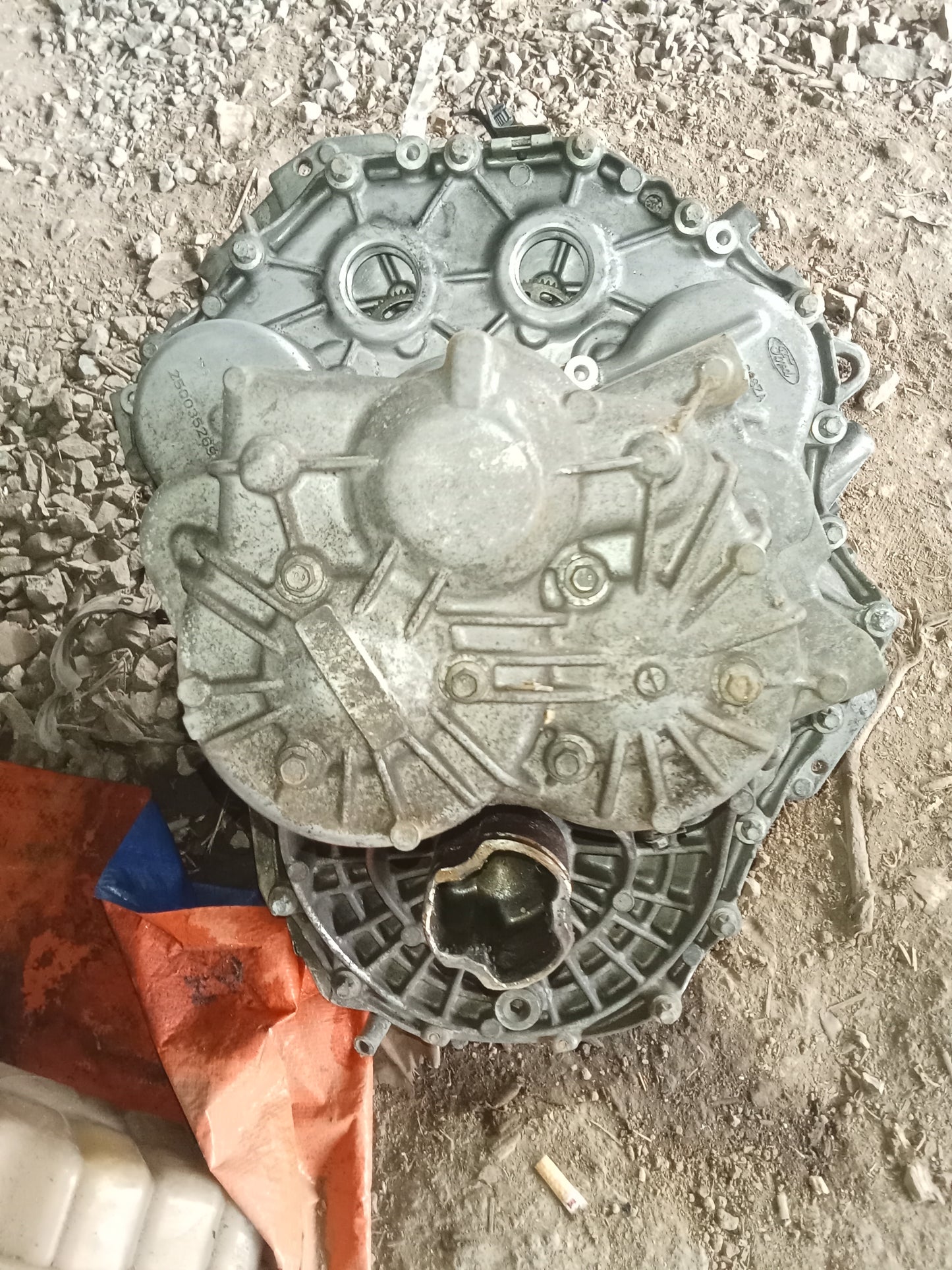Ford Focus Red Modelo Transmission GENUINE ORIGINAL SURPLUS