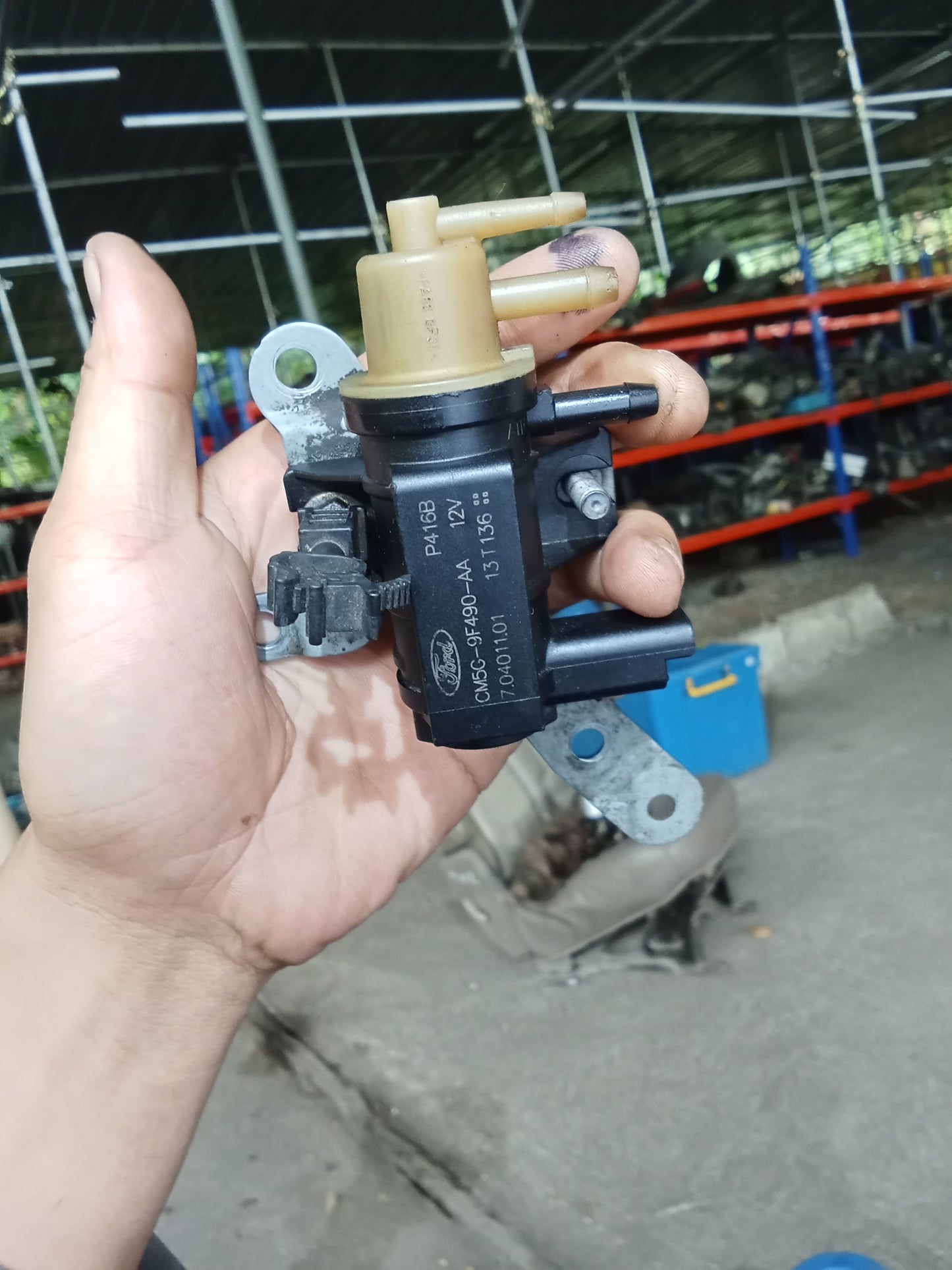 Ford Fiesta 1.0 Ecoboost Vacuum Solenoid GENUINE ORIGINAL SURPLUS