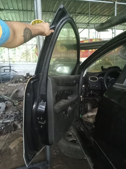 Ford Focus 2.0 Gas Bare Door Shell Front Driver Side GENUINE ORIGINAL SURPLUS